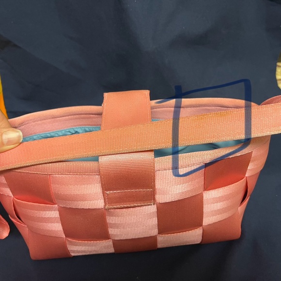 Harvey’s Light Pink Purse - Picture 11 of 11